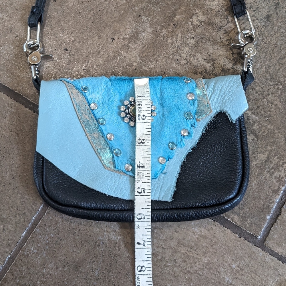 Vintage Avant Garde Stagecoach Western  Leather Crossbody Bag Turquoise & Black - Picture 13 of 14